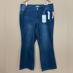 {Tahari} Chloe Double Button Mid-Rise Mini Bootcut Jeans in Blue - Womens 20W